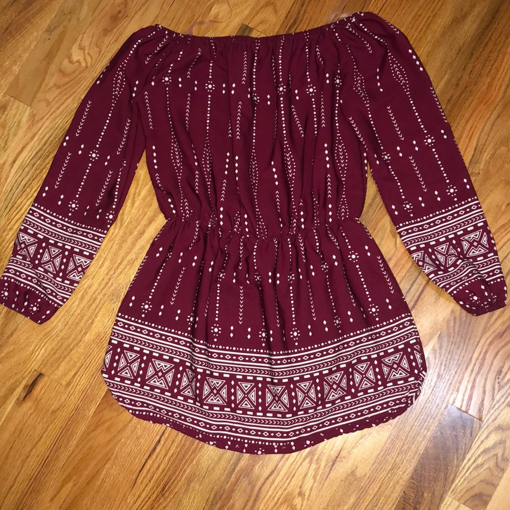 Off the shoulders tunic sz small